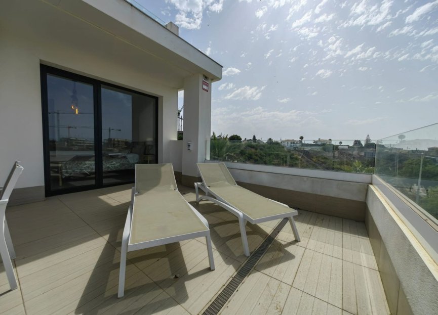 Resale - Apartment - Penthouse - Estepona - Estepona Centro