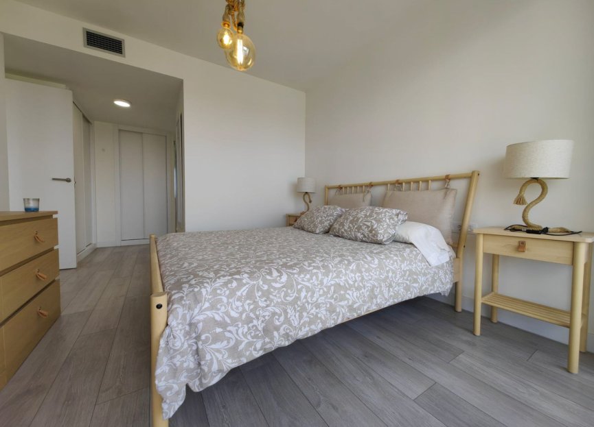 Resale - Apartment - Penthouse - Estepona - Estepona Centro