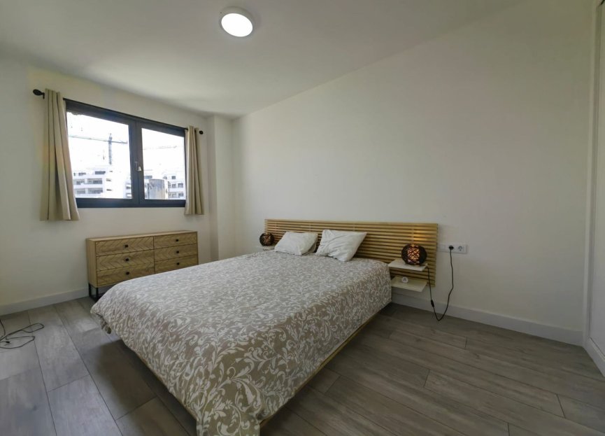 Resale - Apartment - Penthouse - Estepona - Estepona Centro