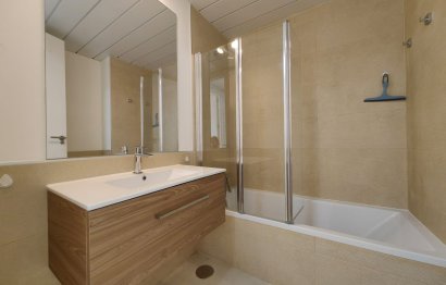 Resale - Apartment - Penthouse - Estepona - Estepona Centro