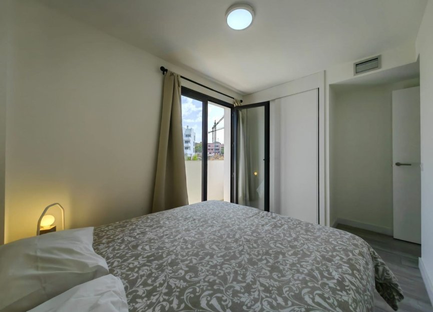 Resale - Apartment - Penthouse - Estepona - Estepona Centro