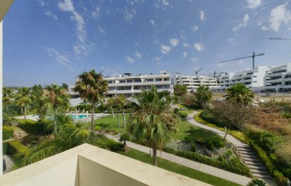 Resale - Apartment - Penthouse - Estepona - Estepona Centro