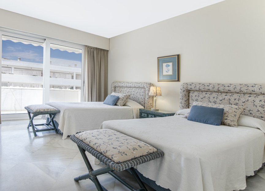 Resale - Apartment - Penthouse - Marbella - Puerto Banús