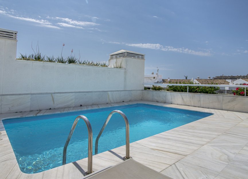 Resale - Apartment - Penthouse - Marbella - Puerto Banús