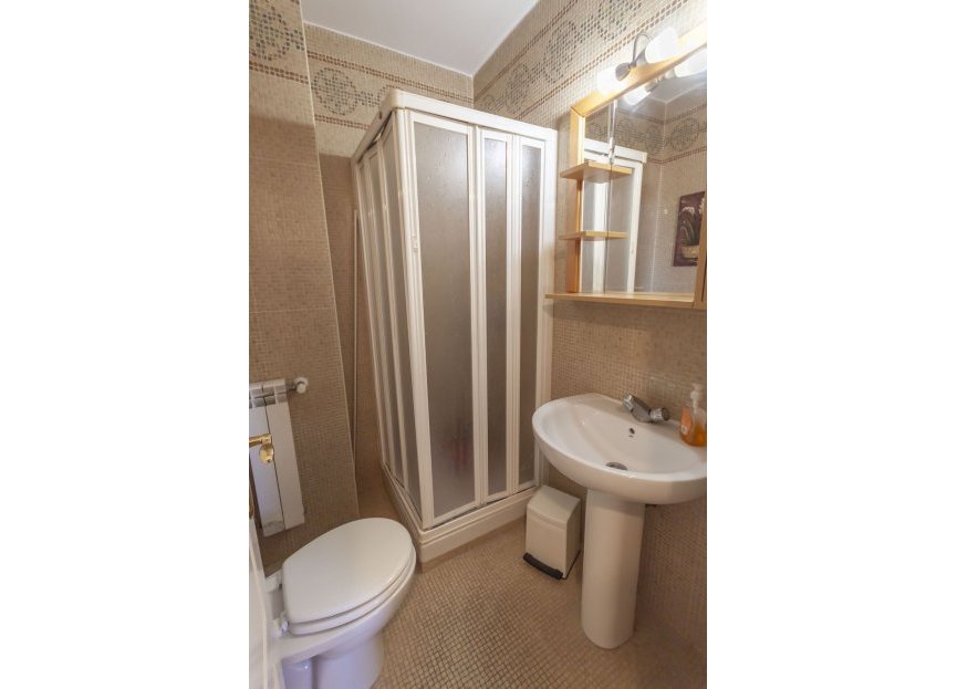 Resale - Apartment - Top Floor Apartment - Estepona - Estepona Centro