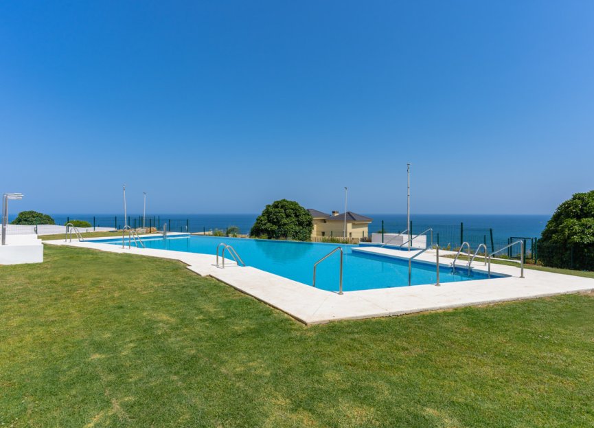 Resale - Ground floor apartment - Casares - Casares Centro