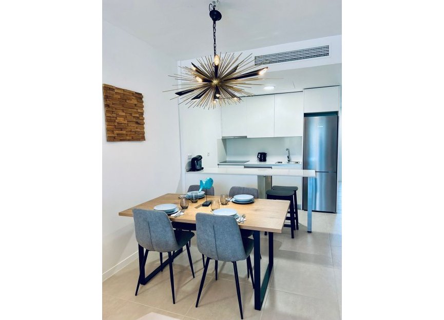 Resale - Ground floor apartment - Estepona - Estepona Centro