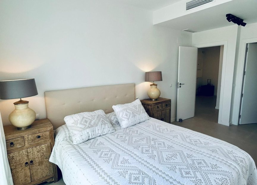 Resale - Ground floor apartment - Estepona - Estepona Centro