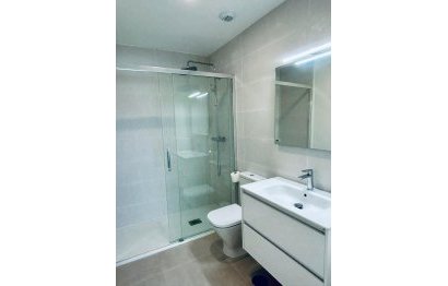 Resale - Ground floor apartment - Estepona - Estepona Centro