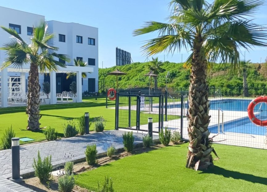 Resale - Ground floor apartment - Estepona - Estepona Centro