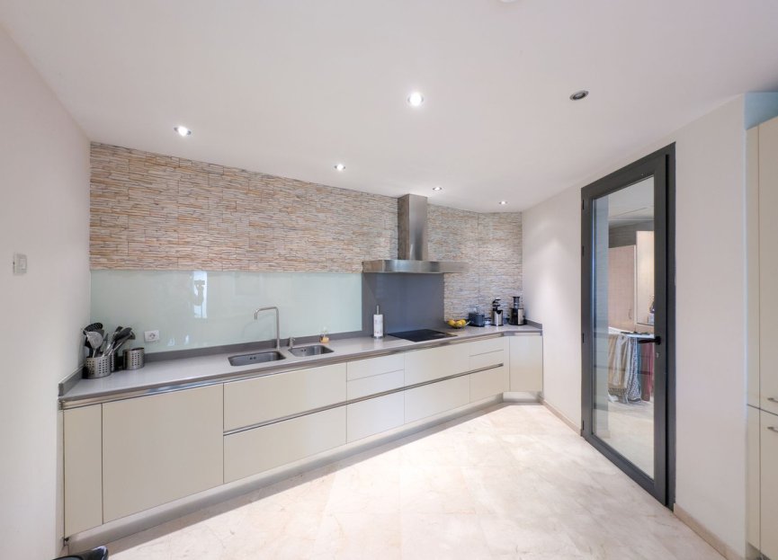 Resale - Ground floor apartment - Marbella - Marbella Centro