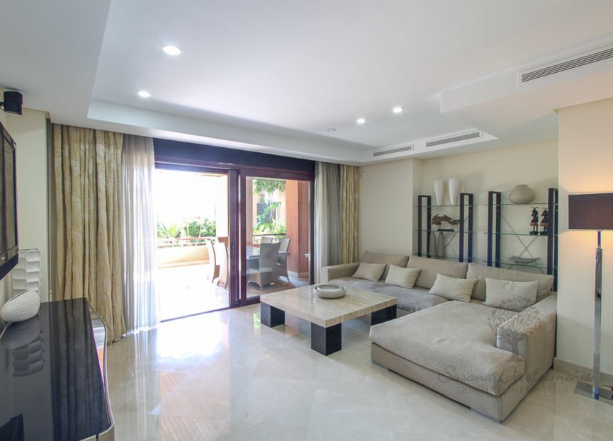 Resale - Ground floor apartment - Marbella - Puerto Banús