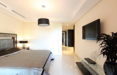 Resale - Ground floor apartment - Marbella - Puerto Banús