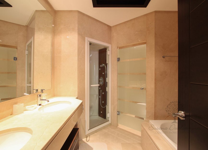 Resale - Ground floor apartment - Marbella - Puerto Banús