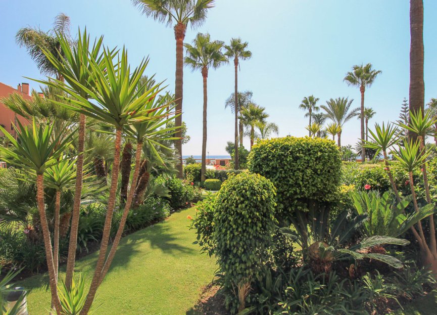 Resale - Ground floor apartment - Marbella - Puerto Banús