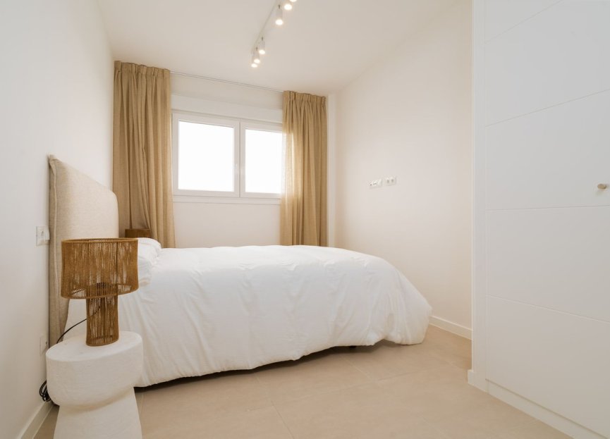 Reventa - Apartment - Middle Floor Apartment - Estepona - Estepona Centro