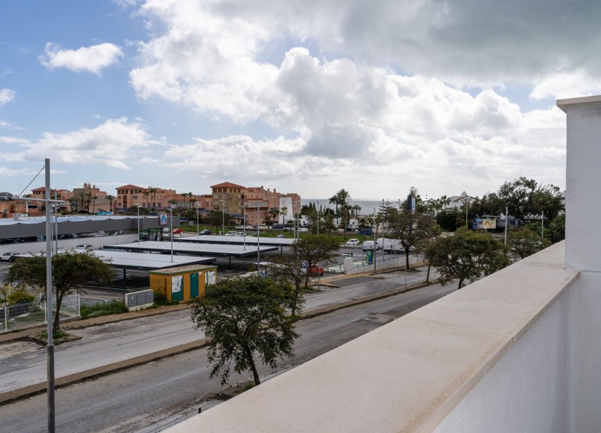 Reventa - Apartment - Middle Floor Apartment - Estepona - Estepona Centro