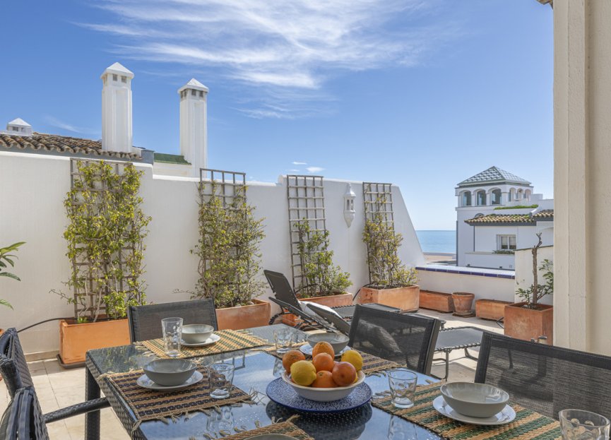 Resale - Apartment - Penthouse - Estepona - Estepona Centro