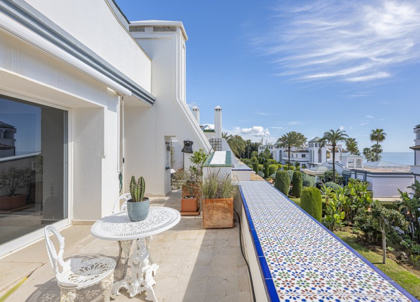 Resale - Apartment - Penthouse - Estepona - Estepona Centro