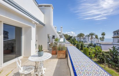 Resale - Apartment - Penthouse - Estepona - Estepona Centro