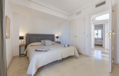 Resale - Apartment - Penthouse - Estepona - Estepona Centro