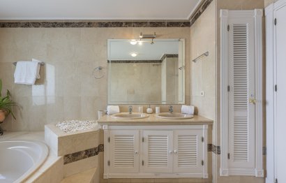 Resale - Apartment - Penthouse - Estepona - Estepona Centro