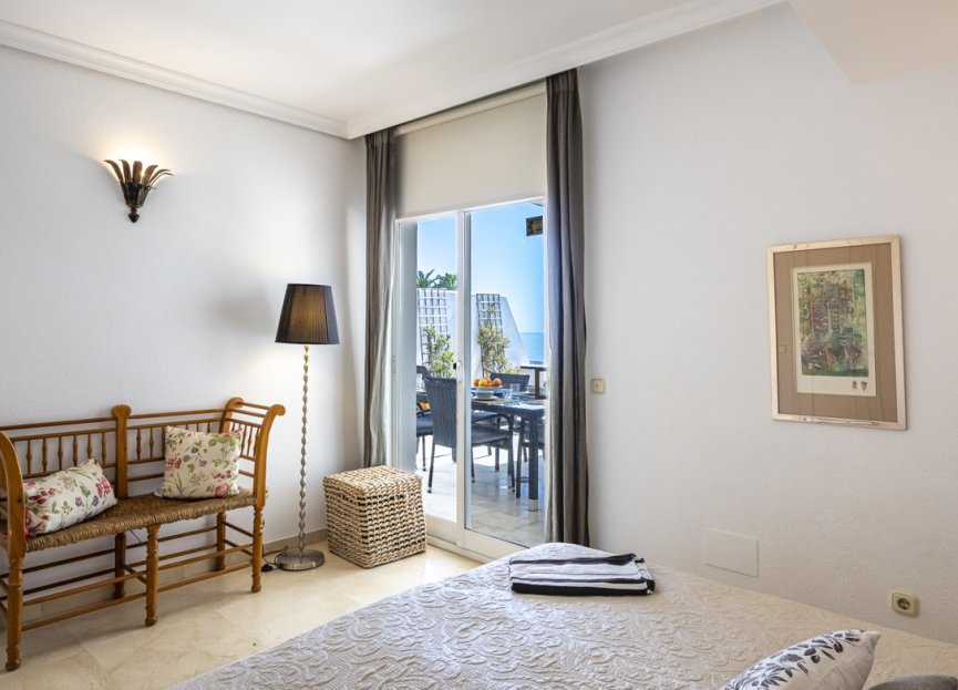 Resale - Apartment - Penthouse - Estepona - Estepona Centro