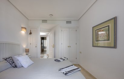 Resale - Apartment - Penthouse - Estepona - Estepona Centro