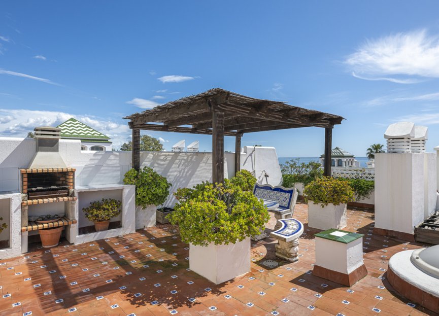 Resale - Apartment - Penthouse - Estepona - Estepona Centro