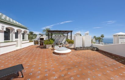 Resale - Apartment - Penthouse - Estepona - Estepona Centro
