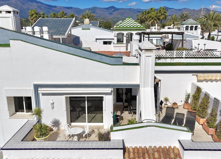 Resale - Apartment - Penthouse - Estepona - Estepona Centro