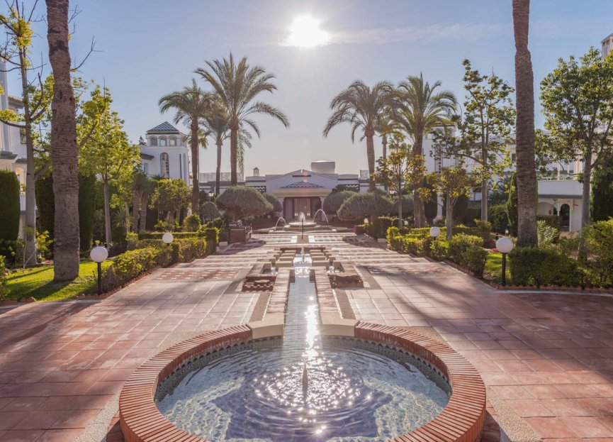 Resale - Apartment - Penthouse - Estepona - Estepona Centro