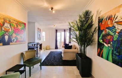 Resale - Apartment - Middle Floor Apartment - Marbella - Nueva Andalucia