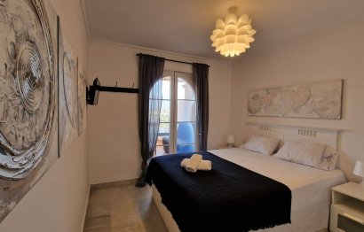 Resale - Apartment - Middle Floor Apartment - Marbella - Nueva Andalucia