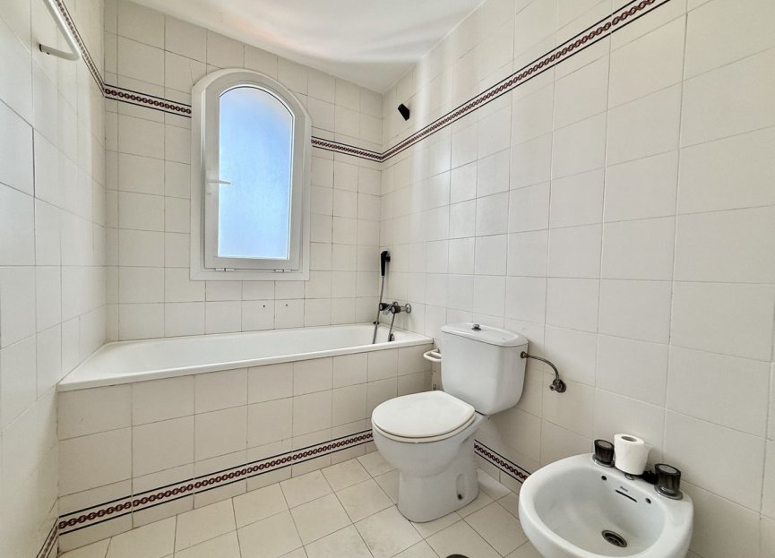 Resale - House - Townhouse - Marbella - Nueva Andalucia