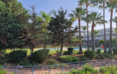 Resale - Apartment - Middle Floor Apartment - Marbella - Nueva Andalucia