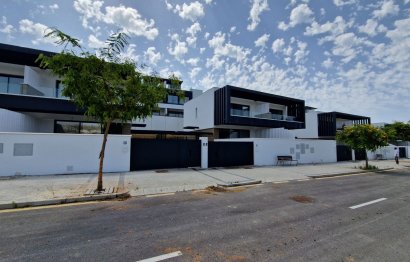 Resale - House - Semi-Detached House - Estepona - Atalaya