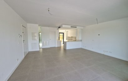 Resale - House - Semi-Detached House - Estepona - Atalaya