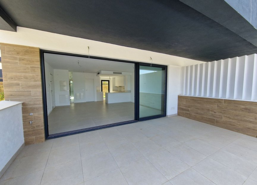 Resale - House - Semi-Detached House - Estepona - Atalaya