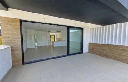 Resale - House - Semi-Detached House - Estepona - Atalaya