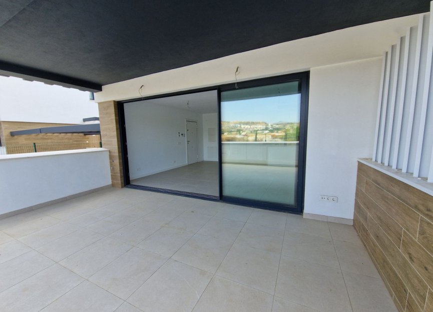 Resale - House - Semi-Detached House - Estepona - Atalaya