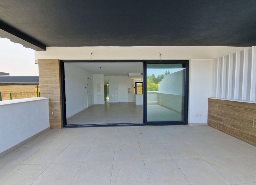 Resale - House - Semi-Detached House - Estepona - Atalaya