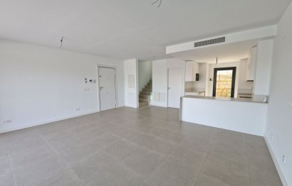 Resale - House - Semi-Detached House - Estepona - Atalaya