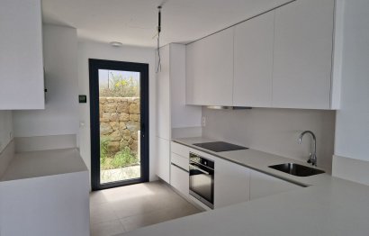 Resale - House - Semi-Detached House - Estepona - Atalaya