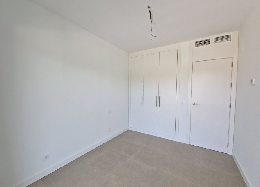 Resale - House - Semi-Detached House - Estepona - Atalaya