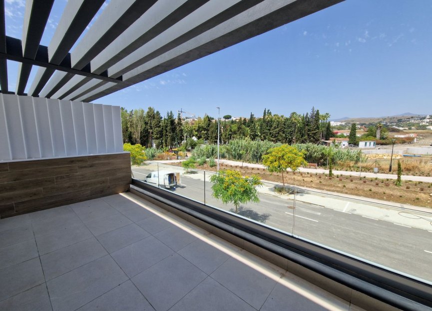 Resale - House - Semi-Detached House - Estepona - Atalaya