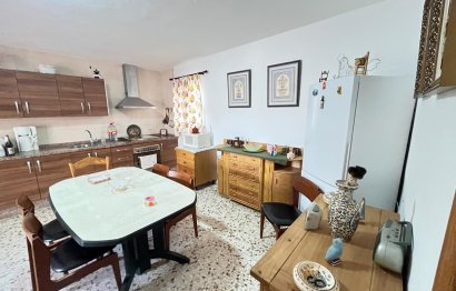 Resale - House - Finca - Cortijo - Estepona - Estepona Centro