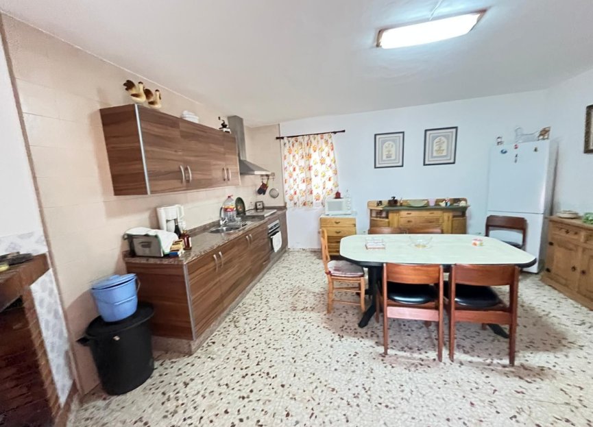 Resale - House - Finca - Cortijo - Estepona - Estepona Centro