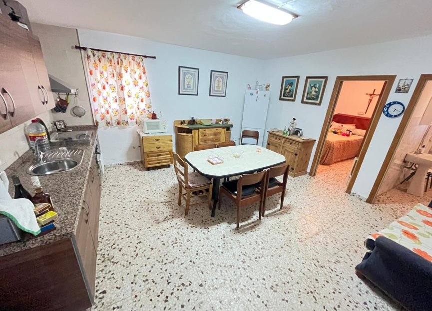 Resale - House - Finca - Cortijo - Estepona - Estepona Centro