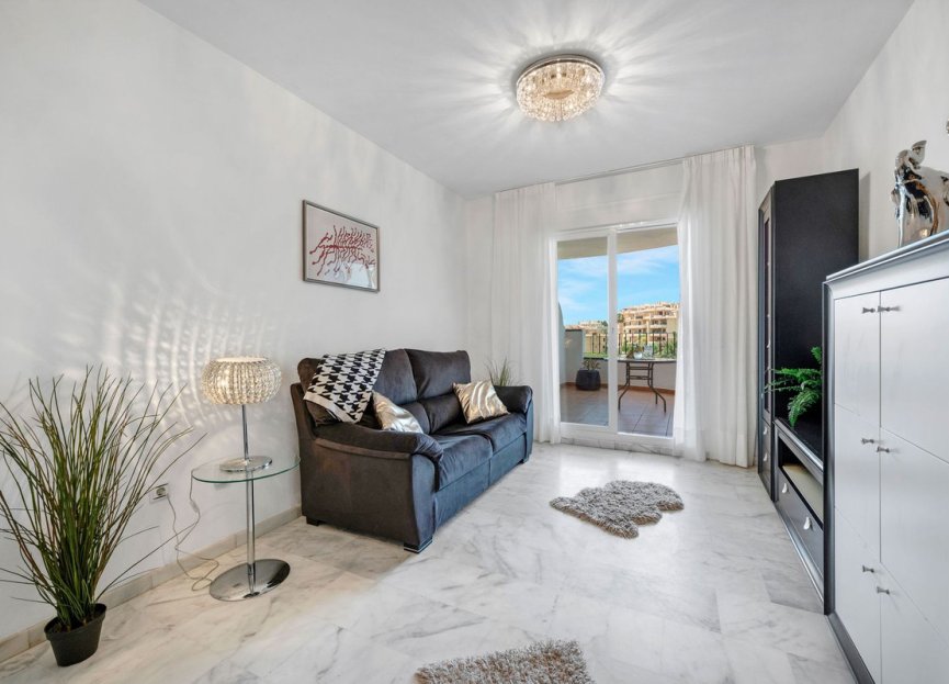 Resale - Apartment - Middle Floor Apartment - Mijas - Riviera Del Sol